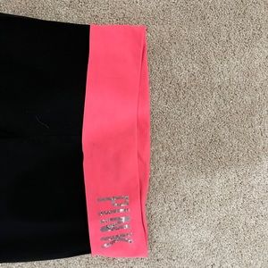 PINK Victoria’s Secret yoga leggings.